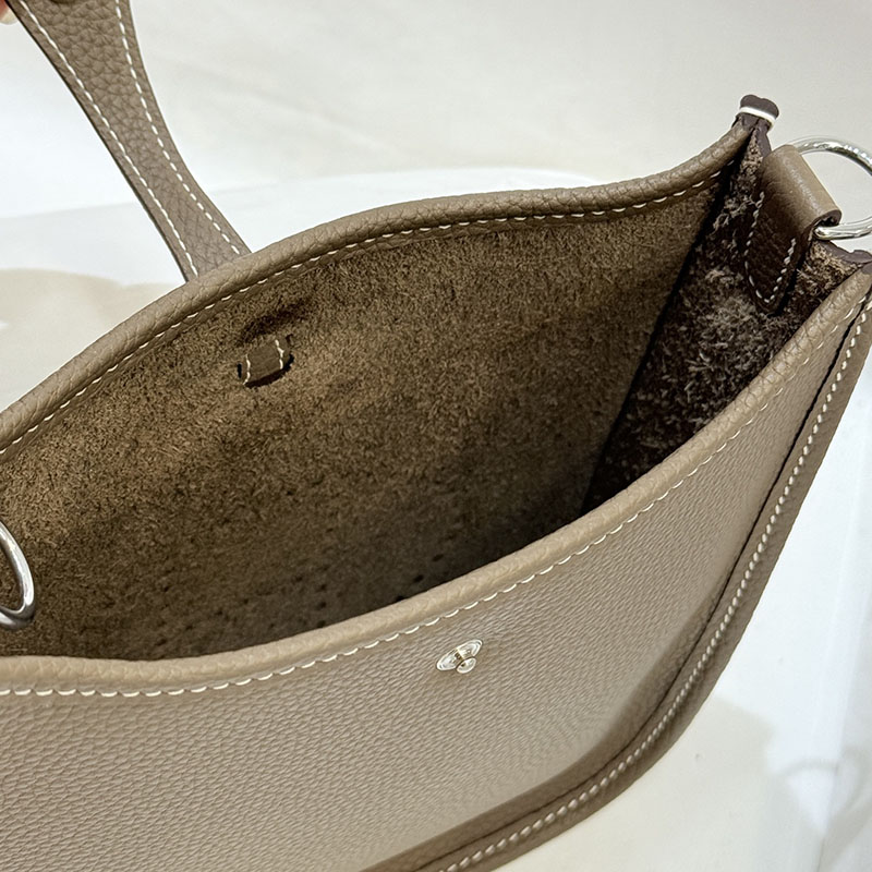 エヴリン アマゾーヌ 16 HERMES エヴリン TPM エトゥープ トリヨンクレマンス シルバー金具 2627669 エルメス 海外通販 - 画像 (6)