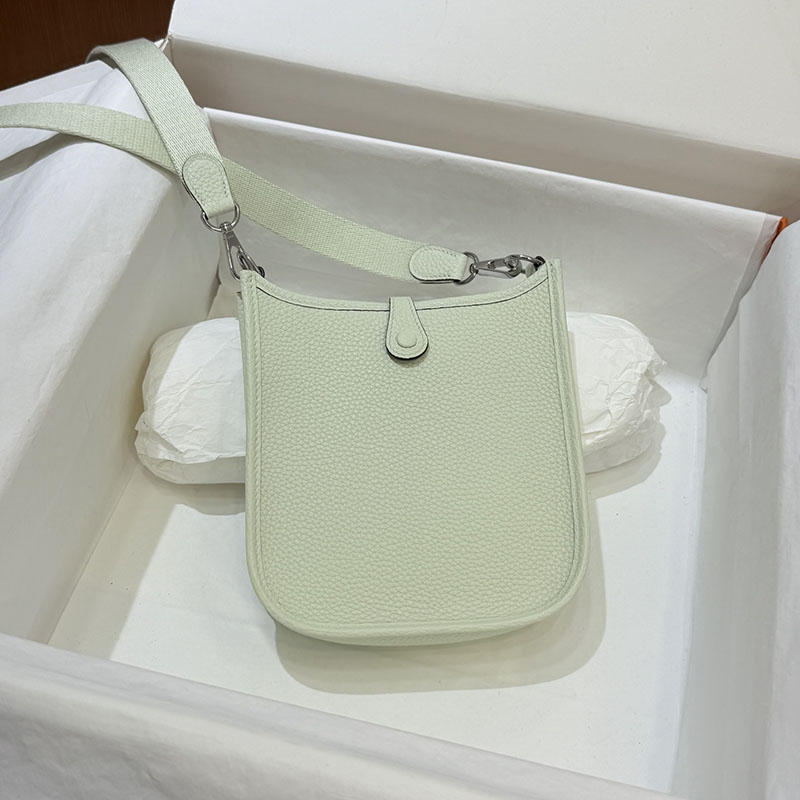 エヴリン 16 定価 HERMES エヴリン TPM ヴェールフィズ トリヨンクレマンス シルバー金具 2627672 エルメス 海外通販 - 画像 (9)