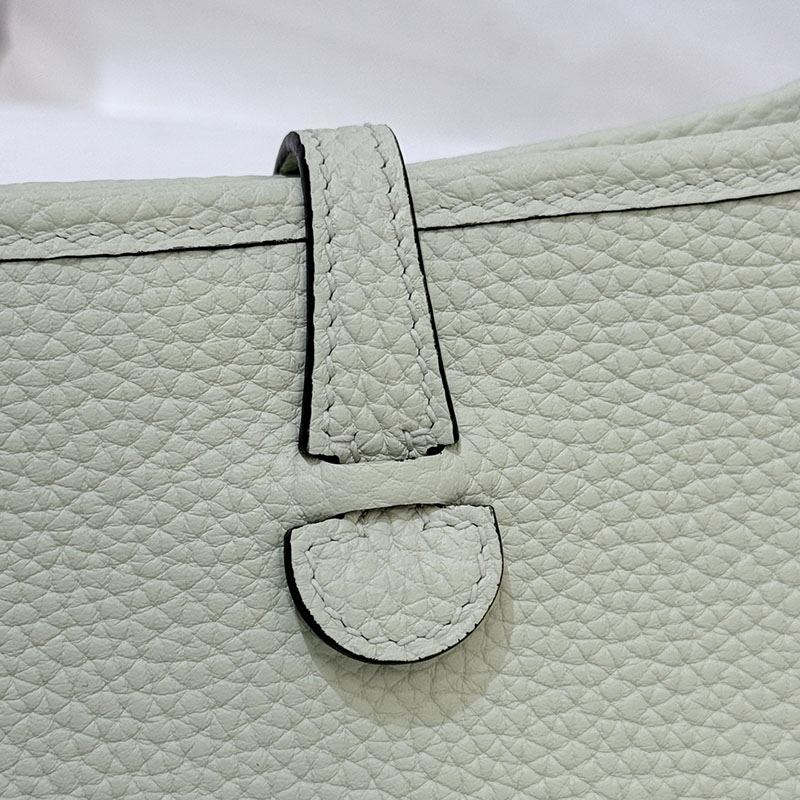 エヴリン 16 定価 HERMES エヴリン TPM ヴェールフィズ トリヨンクレマンス シルバー金具 2627672 エルメス 海外通販 - 画像 (7)