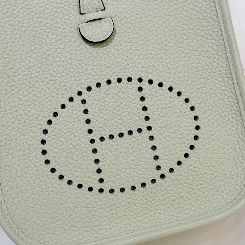 エヴリン 16 定価 HERMES エヴリン TPM ヴェールフィズ トリヨンクレマンス シルバー金具 2627672 エルメス 海外通販 - 画像 (5)
