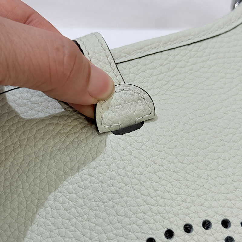 エヴリン 16 定価 HERMES エヴリン TPM ヴェールフィズ トリヨンクレマンス シルバー金具 2627672 エルメス 海外通販 - 画像 (3)