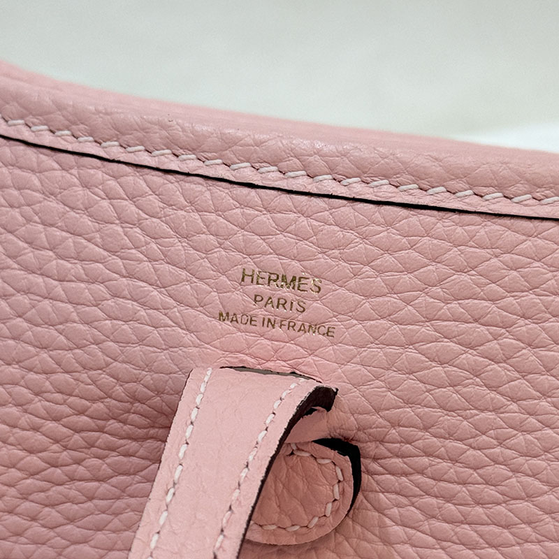 エヴリン tpm 人気色 HERMES エヴリン TPM ピンク トリヨンクレマンス シルバー金具 2627673 エルメス 海外通販 - 画像 (5)