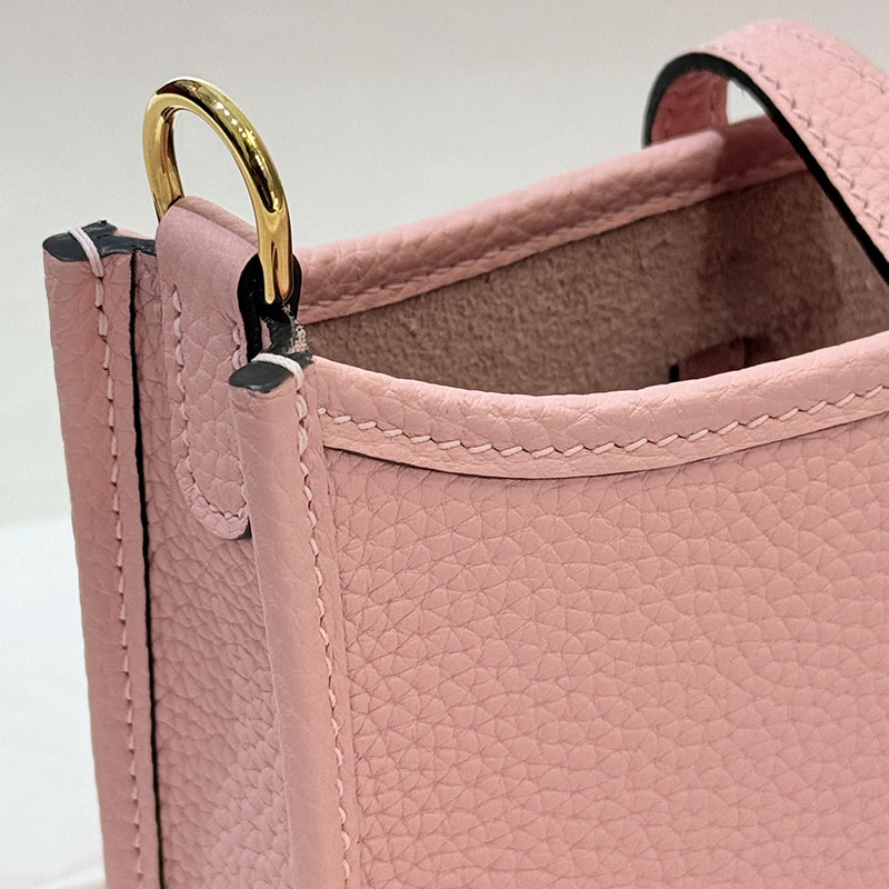 エヴリン tpm 人気色 HERMES エヴリン TPM ピンク トリヨンクレマンス シルバー金具 2627673 エルメス 海外通販 - 画像 (4)