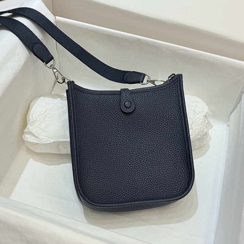 エヴリン tpm サイズ HERMES エヴリン TPM ブルーニュイ トリヨンクレマンス シルバー金具 2627676 エルメス 海外通販 - 画像 (9)