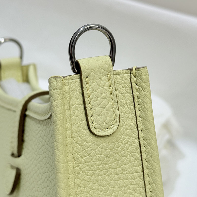 エヴリンtpm コーデ HERMES エヴリン TPM ジョーヌプッサン トリヨンクレマンス シルバー金具 2627677 エルメス 海外通販 - 画像 (2)
