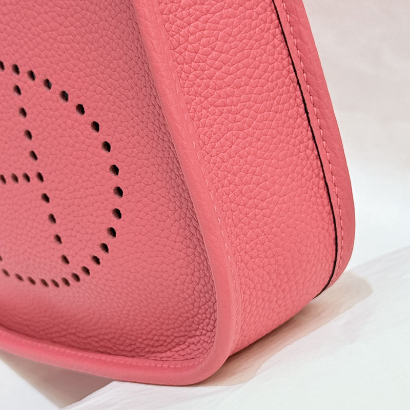エルメス エヴリンtpm HERMES エヴリン TPM ローズアザレ トリヨンクレマンス ゴールド金具 2627678 エルメス 海外通販 - 画像 (3)