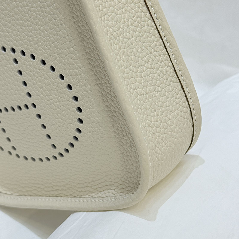 エヴリンtpm バッグインバッグ HERMES エヴリン TPM クレ トリヨンクレマンス ゴールド金具 2627679 エルメス 海外通販 - 画像 (5)