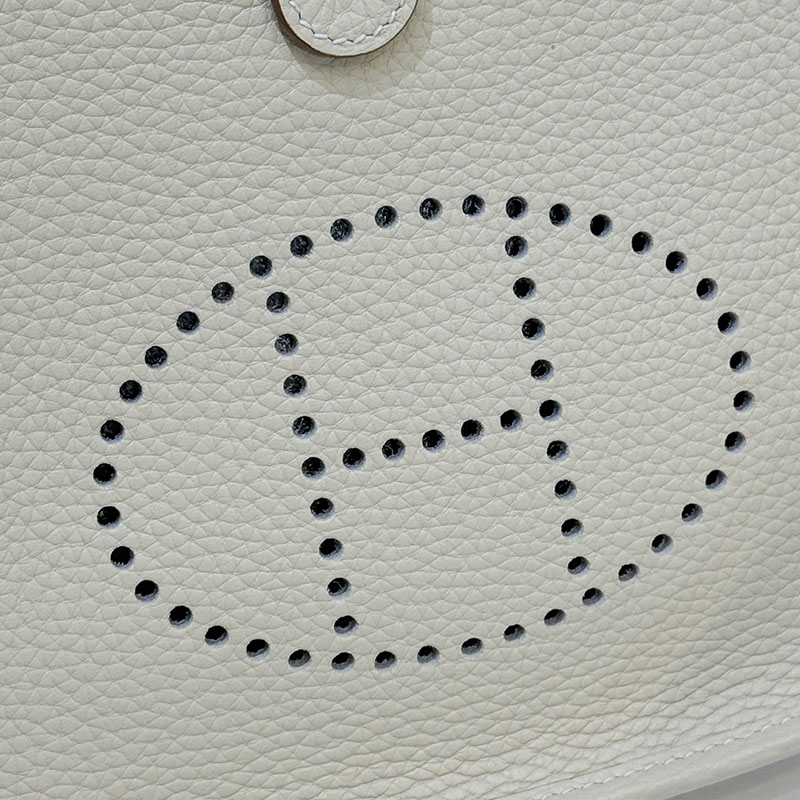 エヴリンtpm バッグインバッグ HERMES エヴリン TPM クレ トリヨンクレマンス ゴールド金具 2627679 エルメス 海外通販 - 画像 (3)