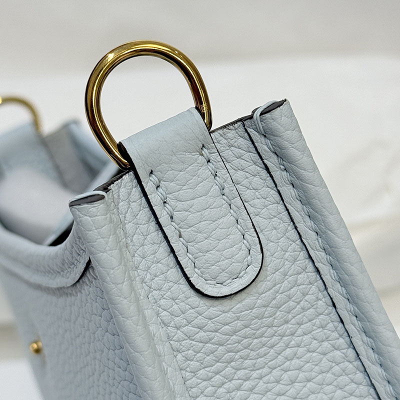 エヴリンtpmブログ HERMES エヴリン TPM ブルーブリュム トリヨンクレマンス ゴールド金具 2627680 エルメス 海外通販 - 画像 (6)