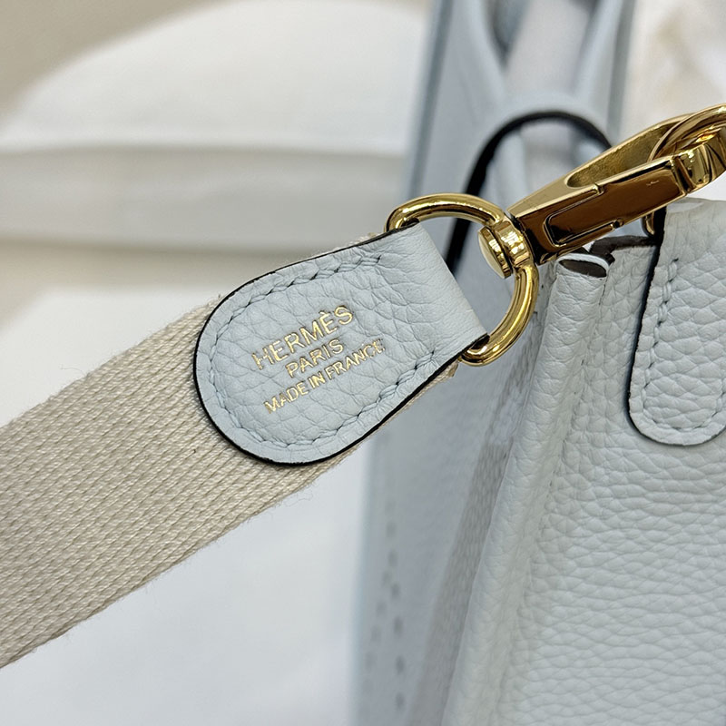 エヴリンtpmブログ HERMES エヴリン TPM ブルーブリュム トリヨンクレマンス ゴールド金具 2627680 エルメス 海外通販 - 画像 (4)