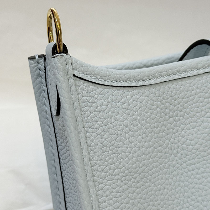 エヴリンtpmブログ HERMES エヴリン TPM ブルーブリュム トリヨンクレマンス ゴールド金具 2627680 エルメス 海外通販 - 画像 (2)