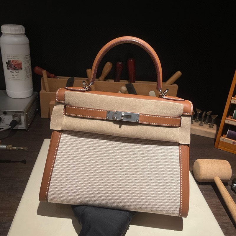 エルメス ケリー28 内縫い HERMES ケリー28 内縫い ゴールド スイフト/トワルアッシュ シルバー金具 2627687 エルメス 海外通販 - 画像 (9)