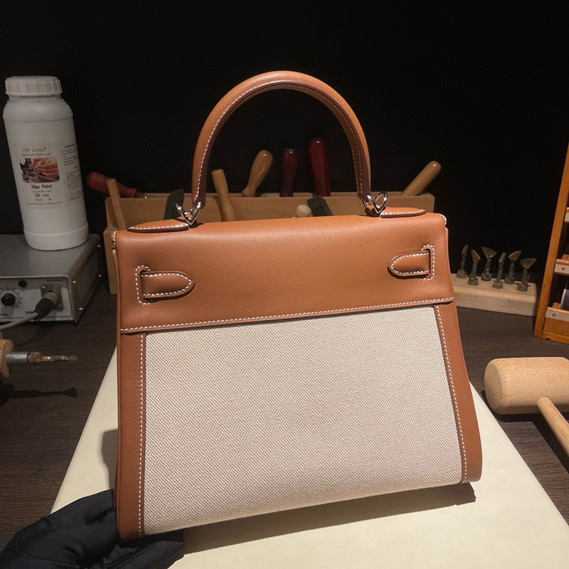 エルメス ケリー28 内縫い HERMES ケリー28 内縫い ゴールド スイフト/トワルアッシュ シルバー金具 2627687 エルメス 海外通販 - 画像 (3)