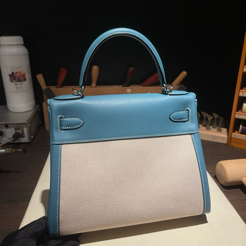 エルメス ケリー28 定価 HERMES ケリー28 内縫い ブルージーン スイフト/トワルアッシュ シルバー金具 2627689 エルメス 海外通販 - 画像 (3)