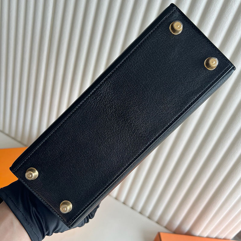 ケリー25 ヴェルソ HERMES ケリー25 外縫い 黒 ブラック/ライム シェブルミゾル ゴールド金具 2627694 エルメス 海外通販 - 画像 (2)
