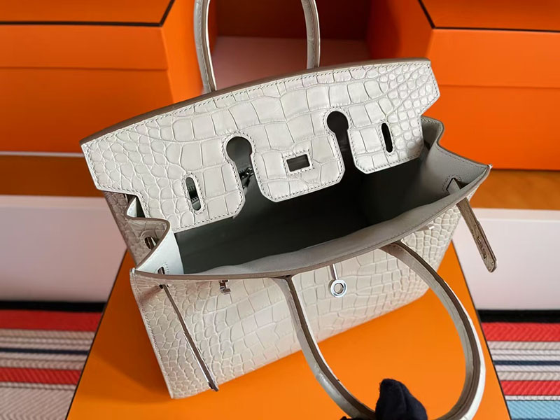 バーキン クロコ 25 HERMES バーキン25 セリエ ベトン クロコダイル アリゲーターマット シルバー金具 2627723 エルメス 新作バッグ - 画像 (8)