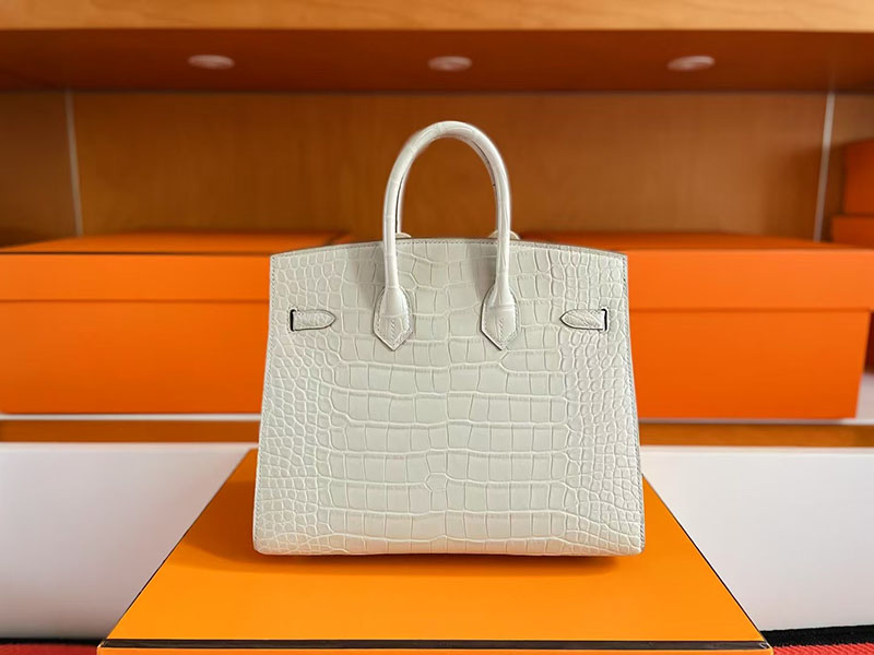 バーキン クロコ 25 HERMES バーキン25 セリエ ベトン クロコダイル アリゲーターマット シルバー金具 2627723 エルメス 新作バッグ - 画像 (2)