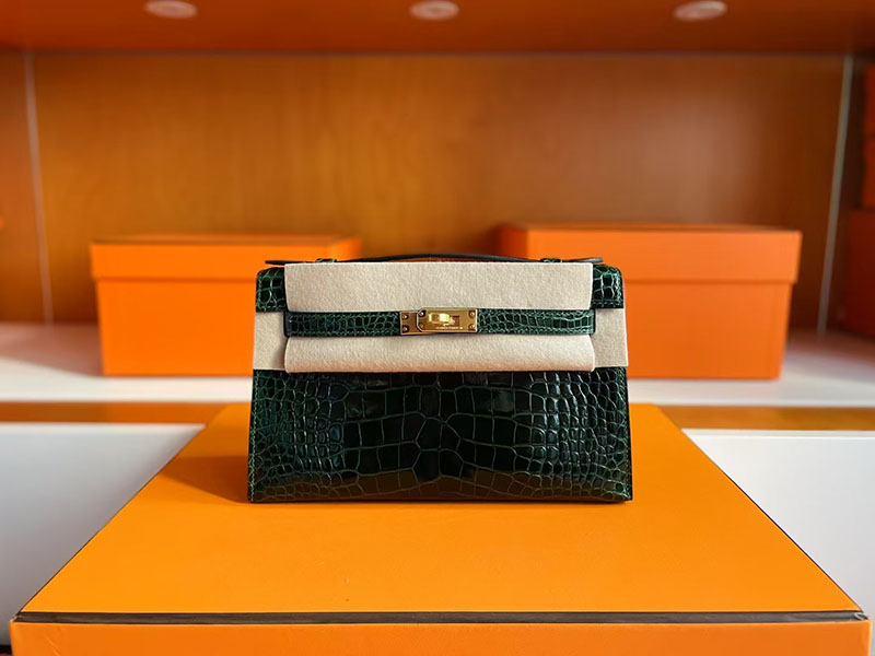 ポシェット ケリー クロコ HERMES ポシェットケリー ヴェールフォンセ クロコダイル アリゲーターマット ゴールド金具 2627729 エルメス 新作バッグ - 画像 (3)