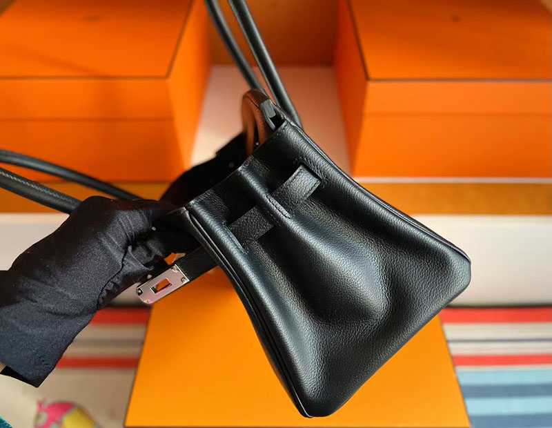 ショルダーバーキン29 HERMES バーキンショルダーライト 29 Shoulder birkin 黒 ブラック トゴ シルバー金具 2627733 エルメス 新作バッグ - 画像 (4)
