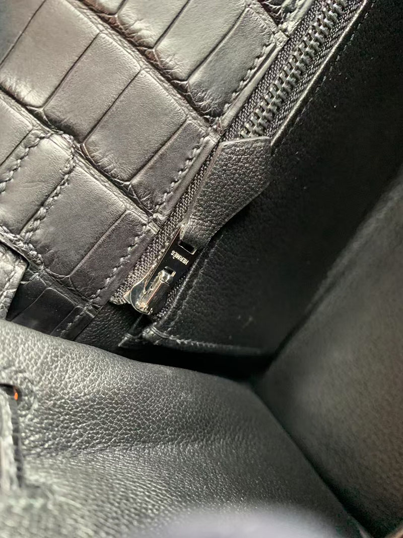 エルメス ケリー クロコ HERMES ケリー25 内縫い 黒 ブラック クロコダイル アリゲーターマット シルバー金具 2627739 エルメス 新作バッグ - 画像 (3)