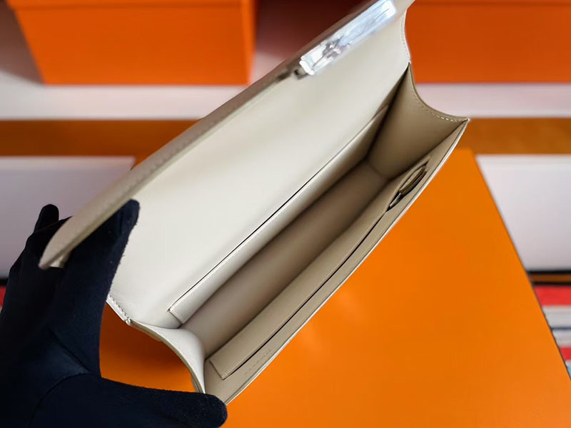 エルメス コンスタンス エラン HERMES コンスタンス1 エラン クレ ヴォーエプソン シルバー金具 2627745 エルメス 新作バッグ - 画像 (8)