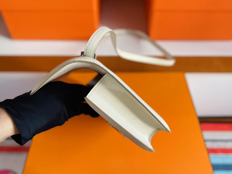 エルメス コンスタンス エラン HERMES コンスタンス1 エラン クレ ヴォーエプソン シルバー金具 2627745 エルメス 新作バッグ - 画像 (7)
