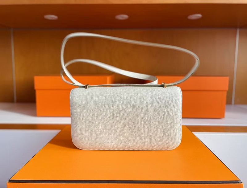 エルメス コンスタンス エラン HERMES コンスタンス1 エラン クレ ヴォーエプソン シルバー金具 2627745 エルメス 新作バッグ - 画像 (4)