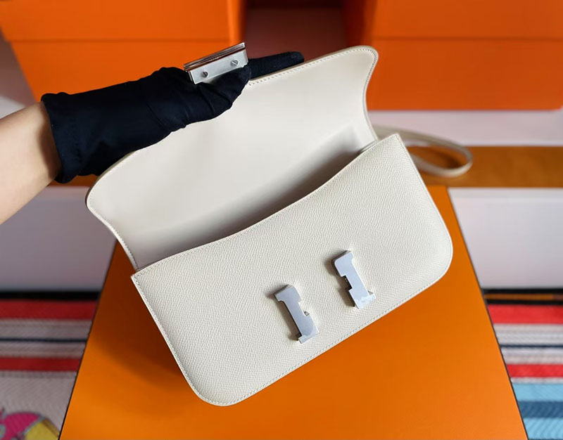 エルメス コンスタンス エラン HERMES コンスタンス1 エラン クレ ヴォーエプソン シルバー金具 2627745 エルメス 新作バッグ - 画像 (2)