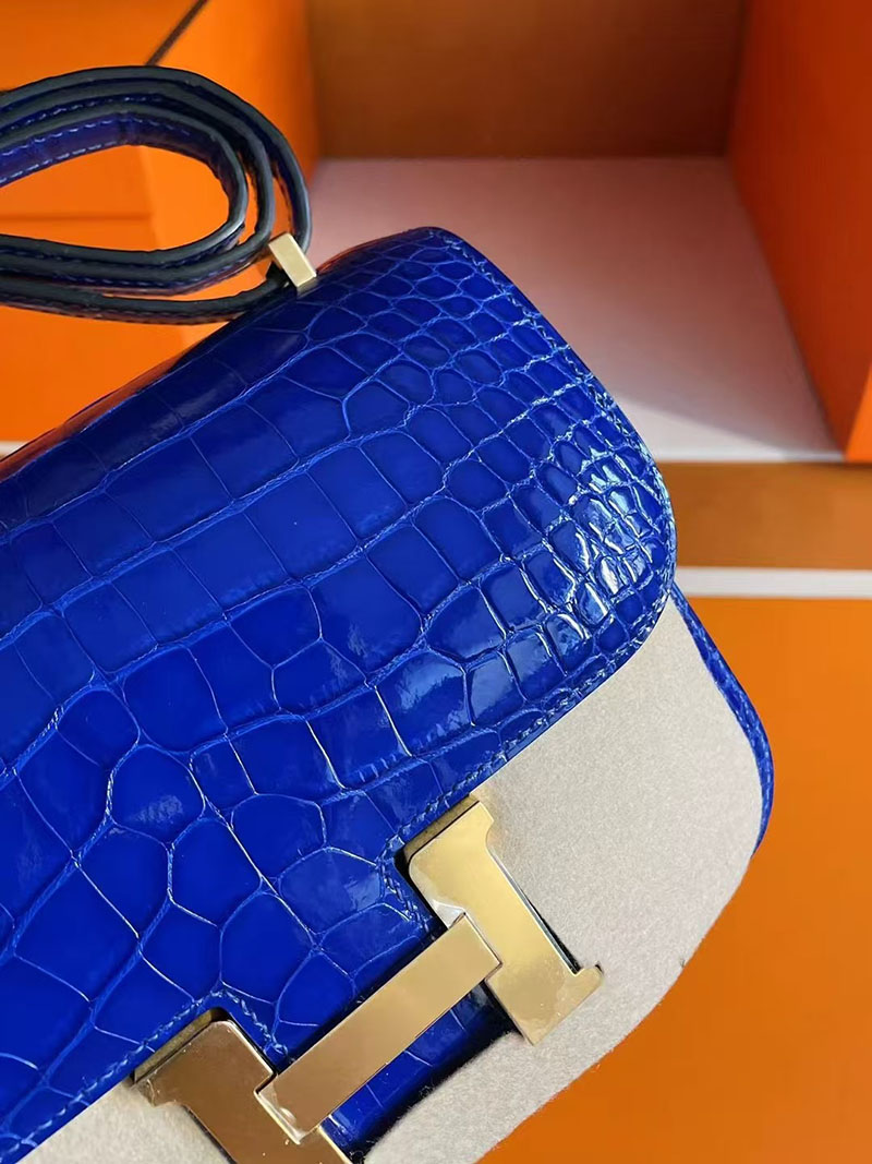 コンスタンス ミニ クロコ HERMES コンスタンス3 ミニ ブルーエレクトリック クロコダイル ゴールド金具 2627752 エルメス 新作バッグ - 画像 (8)