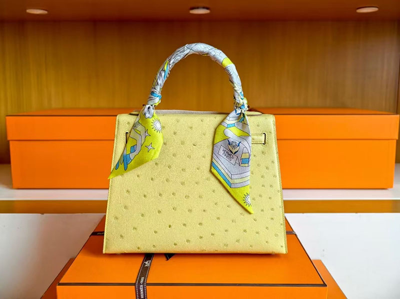 ケリー オーストリッチ 定価 HERMES ケリー25 外縫い ライム オーストリッチ シルバー金具 2627760 エルメス 新作バッグ - 画像 (8)