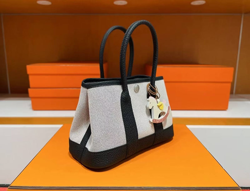 エルメス ネオガーデン 23 HERMES ネオ・ガーデン 23 黒 ネゴンダ/トワルアッシュ シルバー金具 2627767 エルメス 新作バッグ - 画像 (3)