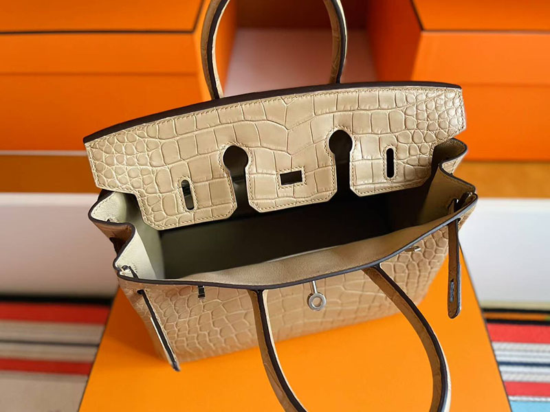 エルメス バーキン25 クロコ HERMES バーキン25 チャイ クロコダイル アリゲーターマット シルバー金具 2627770 エルメス 新作バッグ - 画像 (3)