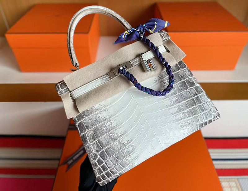 エルメス ヒマラヤ 芸能人 HERMES ケリー25 内縫い ヒマラヤ クロコダイル シルバー金具 2627786 エルメス 新作バッグ - 画像 (2)