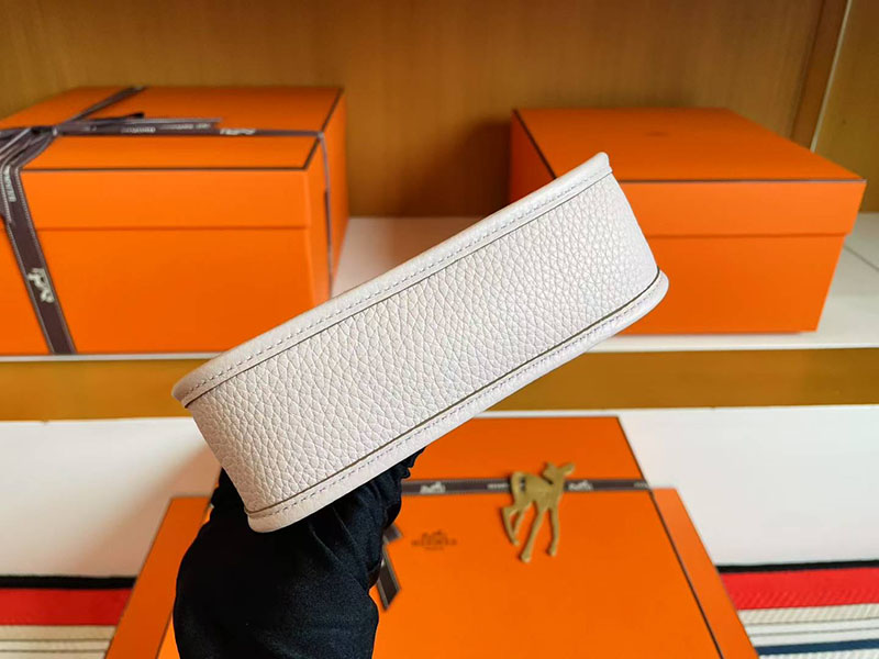 エルメス エヴリン 16 HERMES エヴリン TPM モーヴペール トリヨンクレマンス シルバー金具 2627792 エルメス 新作バッグ - 画像 (3)