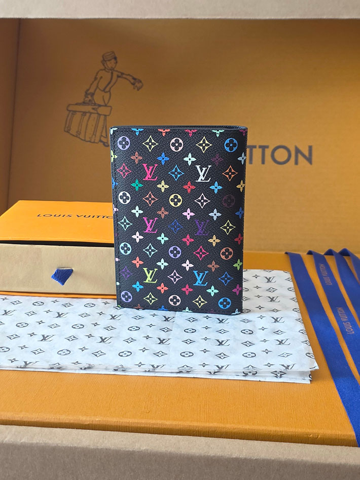 最高級ルイヴィトンスーパーコピー LV × TM パスポートカバー クーヴェルテュール・パスポール 2627887 ルイヴィトンコピー代引き - 画像 (8)