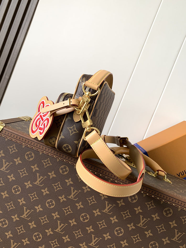 ルイヴィトン販売店舗 バッグ メンズ Louis Vuitton ナイル Nil ブラウン M26068 ヴィトン ショルダーバッグ メンズ - 画像 (9)