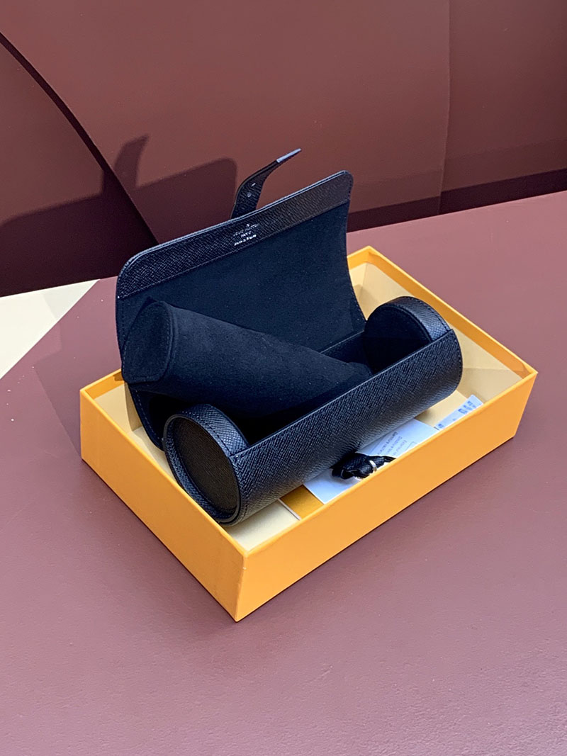 ルイヴィトン並行輸入品 LOUIS VUITTON エテュイ・3 モントル ブラック タイガレザー M32609 ウォッチケース 高級ブランド - 画像 (5)