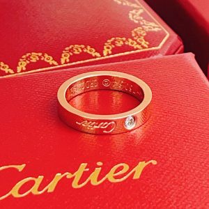 カルティエ 指輪 人気