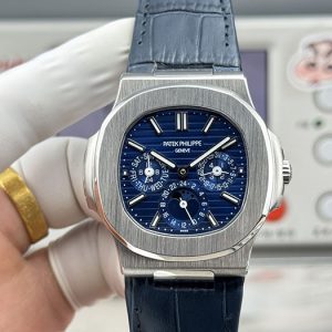 パテックフィリップ 値段