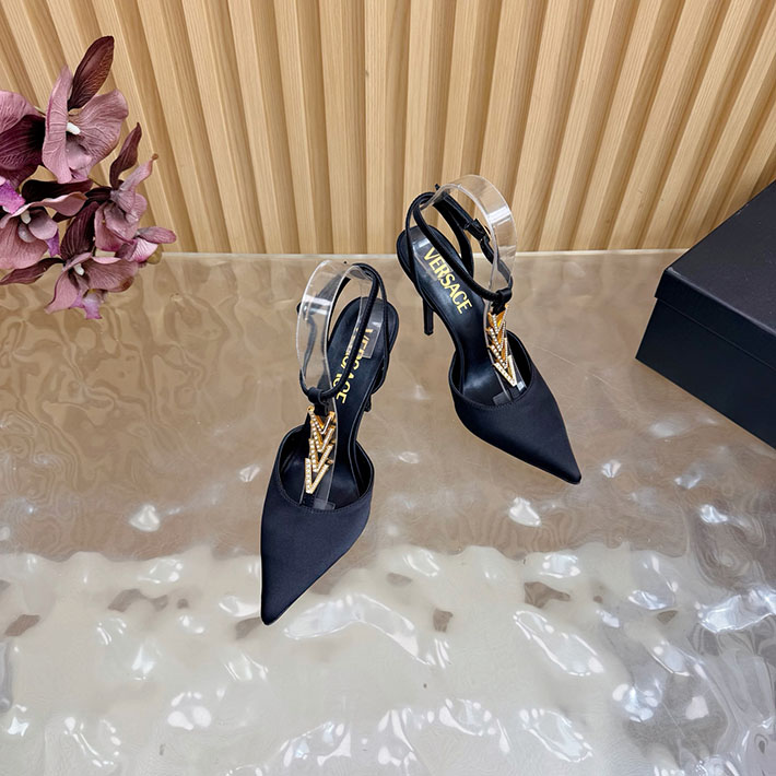 最高級ヴェルサーチェスーパーコピー VERSACE セーフティ ピン キトン ヒール パンプス 2628230 ヴェルサーチェ パンプス - 画像 (4)