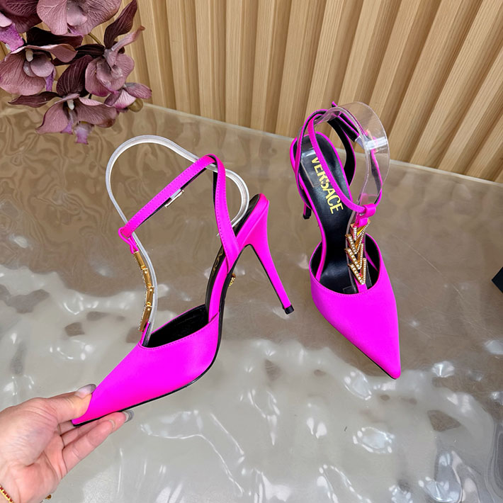 最高級ヴェルサーチェスーパーコピー VERSACE セーフティ ピン キトン ヒール パンプス 2628231 ヴェルサーチ ヒール - 画像 (2)