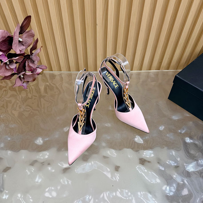 最高級ヴェルサーチェスーパーコピー VERSACE セーフティ ピン キトン ヒール パンプス 2628234 ヴェルサーチ アウトレット 店舗 - 画像 (4)