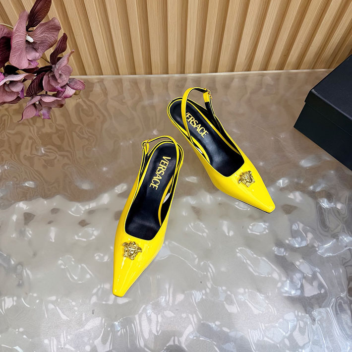 最高級ヴェルサーチェスーパーコピー VERSACE ラ メドゥーサ レザーパンプス 50 mm 2628244 パンプス ハイブランド ローヒール - 画像 (4)