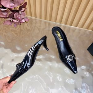 靴 可愛い ブランド 20代