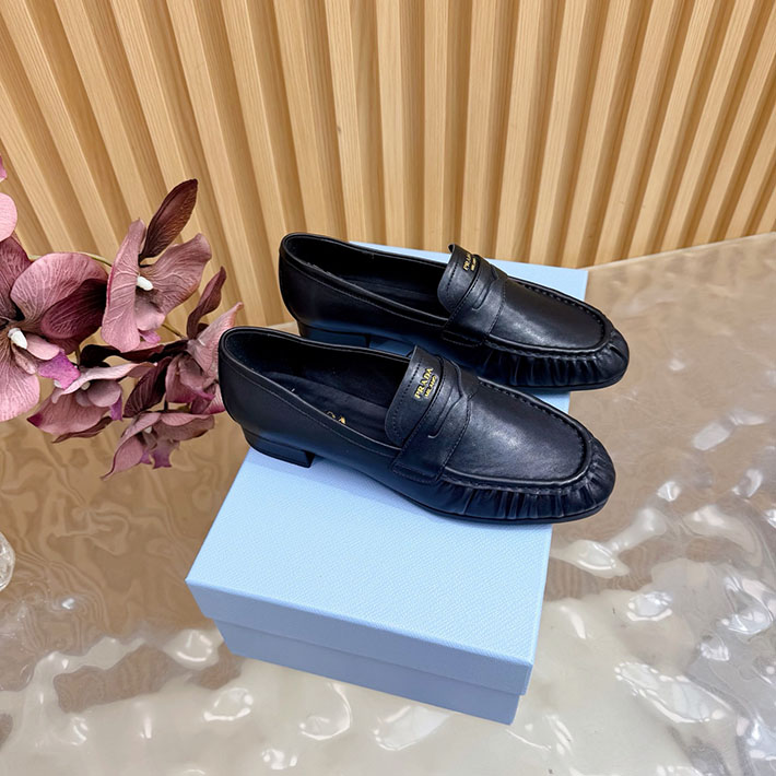 プラダ 靴 シューズ レディース 海外通販 PRADA レザー ローファー 本革 2628250 プラダ ローファー レディース - 画像 (2)