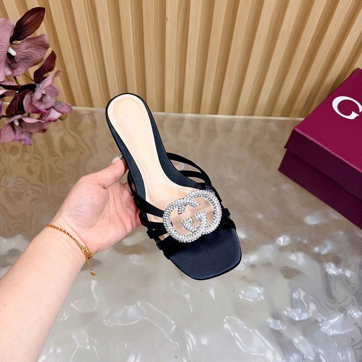 グッチ直営アウトレット店 GUCCI クリスタル インターロッキングG付き スライドサンダル 2628281 グッチ サンダル レディース - 画像 (4)