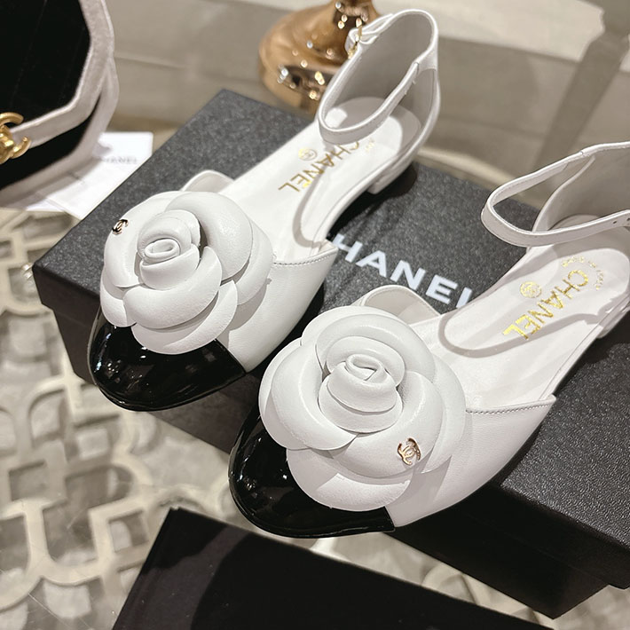 最高級シャネルスーパーコピー CHANEL 25mm カメリア ポインテッドトゥ サンダル ベルベット 2628359 シャネル サンダル 白 - 画像 (7)