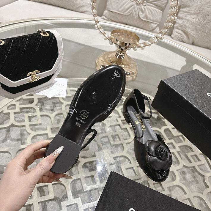 最高級シャネルスーパーコピー CHANEL 25mm カメリア ポインテッドトゥ サンダル ベルベット 2628360 シャネル サンダル 定価 - 画像 (5)