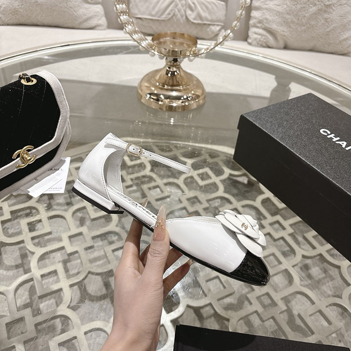 最高級シャネルスーパーコピー CHANEL 25mm カメリア ポインテッドトゥ サンダル ベルベット 2628364 サンダル レディース 歩きやすい ブランド - 画像 (9)