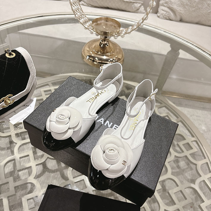 最高級シャネルスーパーコピー CHANEL 25mm カメリア ポインテッドトゥ サンダル ベルベット 2628364 サンダル レディース 歩きやすい ブランド - 画像 (8)